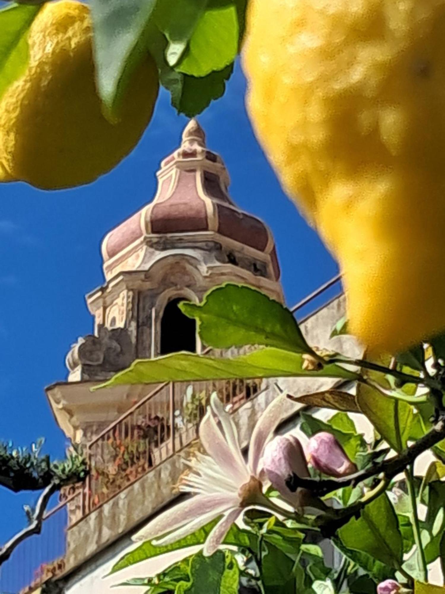 Florinda Lemon'S Suite Cervo Exteriér fotografie